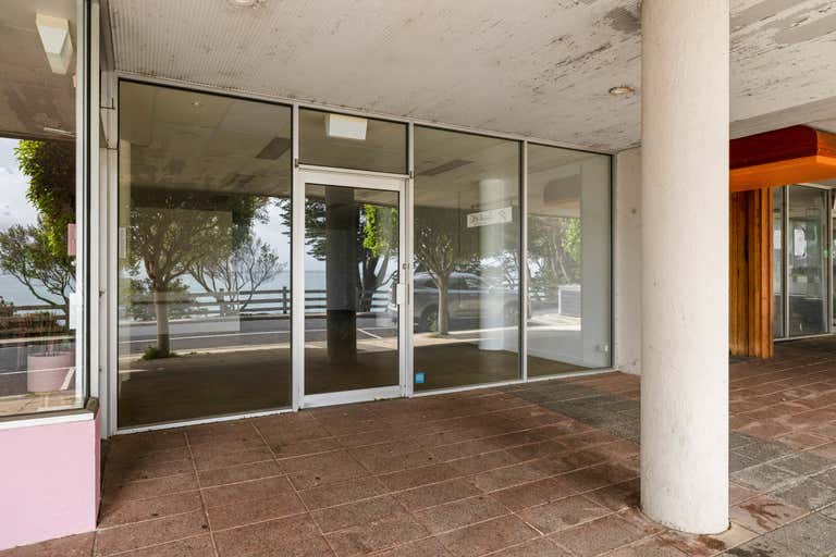 2/17 The Esplanade Cowes VIC 3922 - Image 2