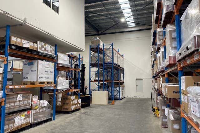 PREMIUM WAREHOUSE FACILITY - Image 2
