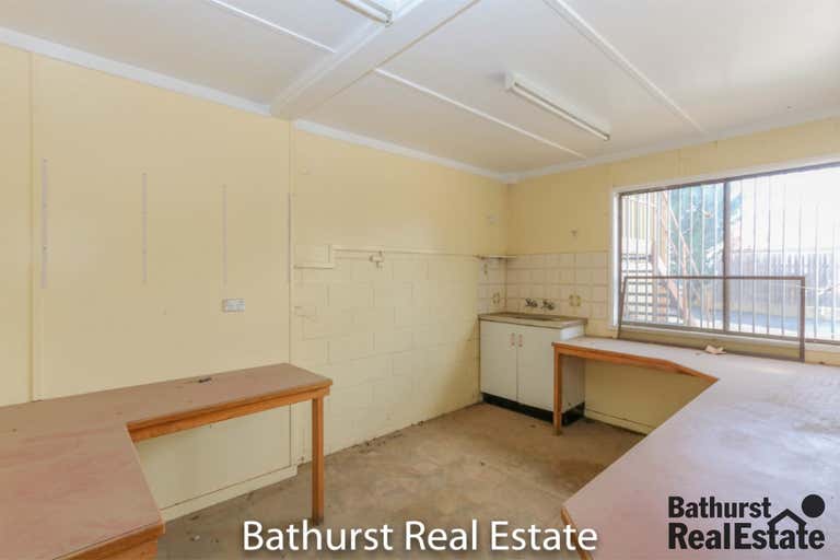 2/93-95 Sydney Road Kelso NSW 2795 - Image 2