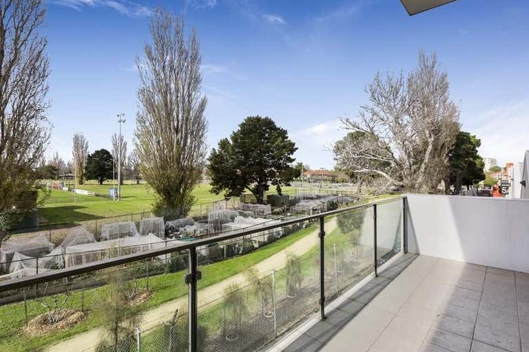 8/339 Williamstown Road Port Melbourne VIC 3207 - Image 4