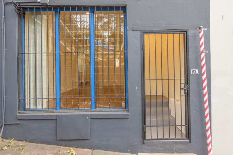 17A Langley Darlinghurst NSW 2010 - Image 2