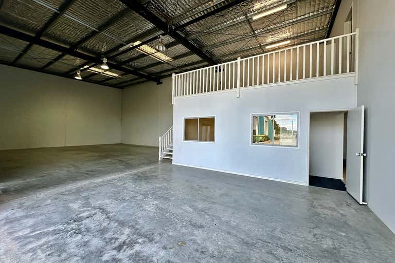 Unit 4, 7 McPhail Road Coomera QLD 4209 - Image 2