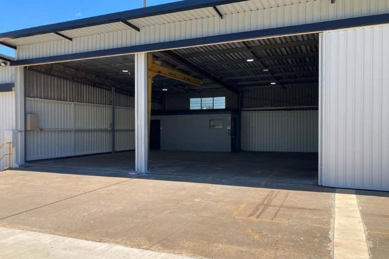 72 Vanity St Rockville QLD 4350 - Image 2