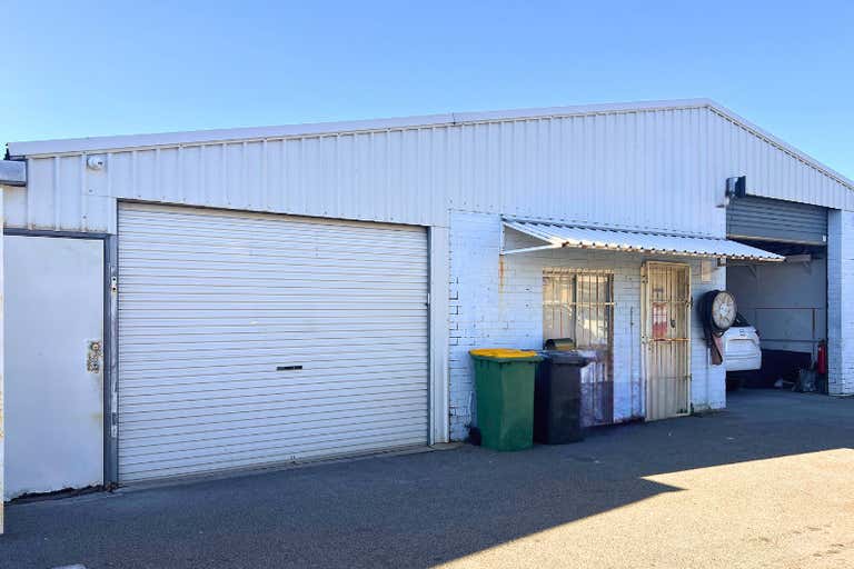 2/15 Alloa Road Maddington WA 6109 - Image 4