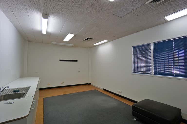 Suite 4/539 - 541 Kiewa Street Albury NSW 2640 - Image 2