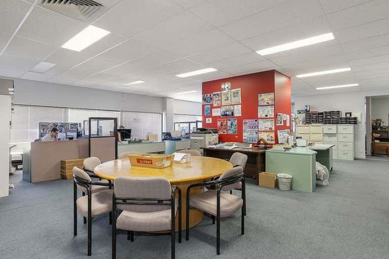 First Floor, Unit 6, 27 Thornton Crescent Mitcham VIC 3132 - Image 4