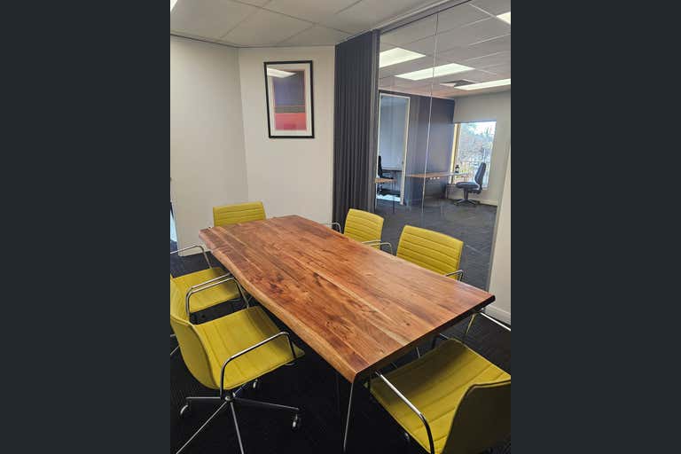 8/28 Eyre St Kingston ACT 2604 - Image 2