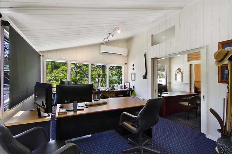 8/43 Tallebudgera Creek Rd Burleigh Heads QLD 4220 - Image 3