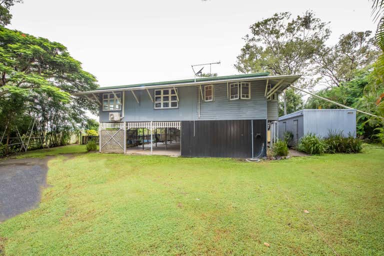 15 Greetham Street Sarina QLD 4737 - Image 2