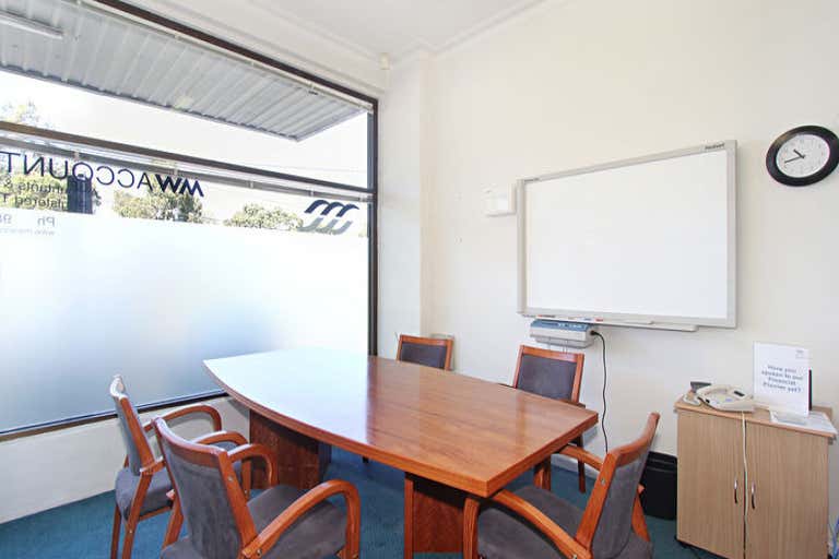 9 Essex Road Mount Waverley VIC 3149 - Image 3