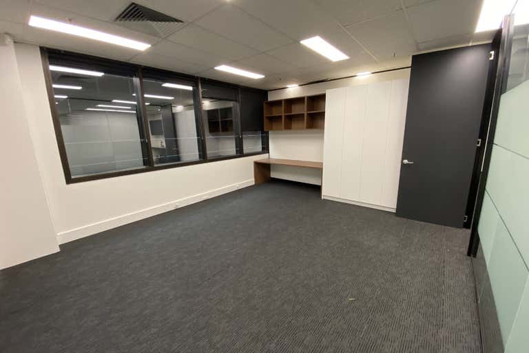 6/552 Lonsdale Street Melbourne VIC 3000 - Image 3