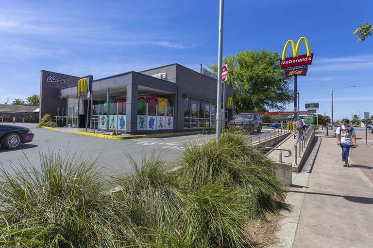 McDonalds, 127-129 Bridge Street Benalla VIC 3672 - Image 2