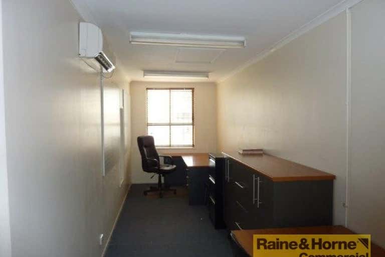 Unit 3, 3 Industry Place Capalaba QLD 4157 - Image 2