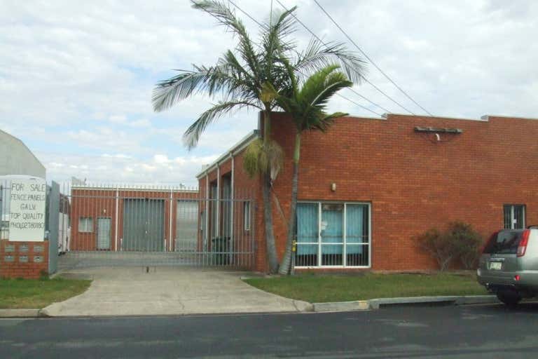 Unit 1, 15-17 Storrie Street Clontarf QLD 4019 - Image 1