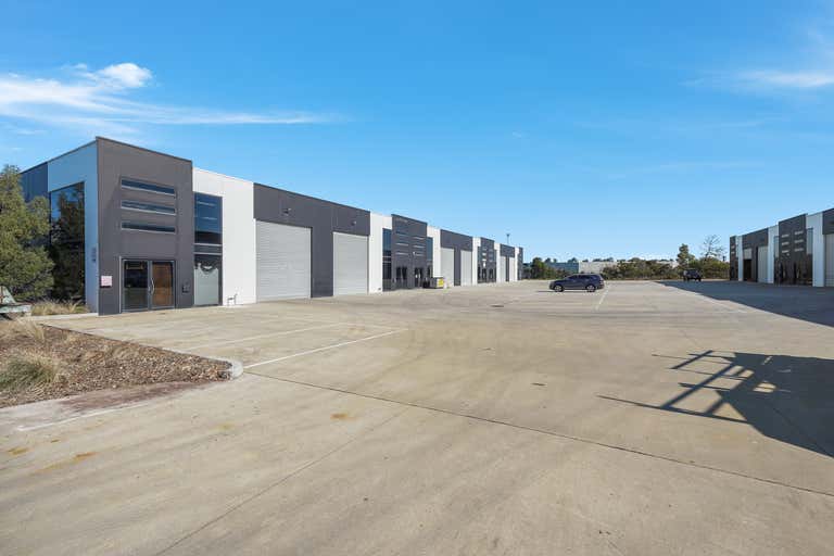 Unit 3, 7 Sharnet Circuit Pakenham VIC 3810 - Image 2