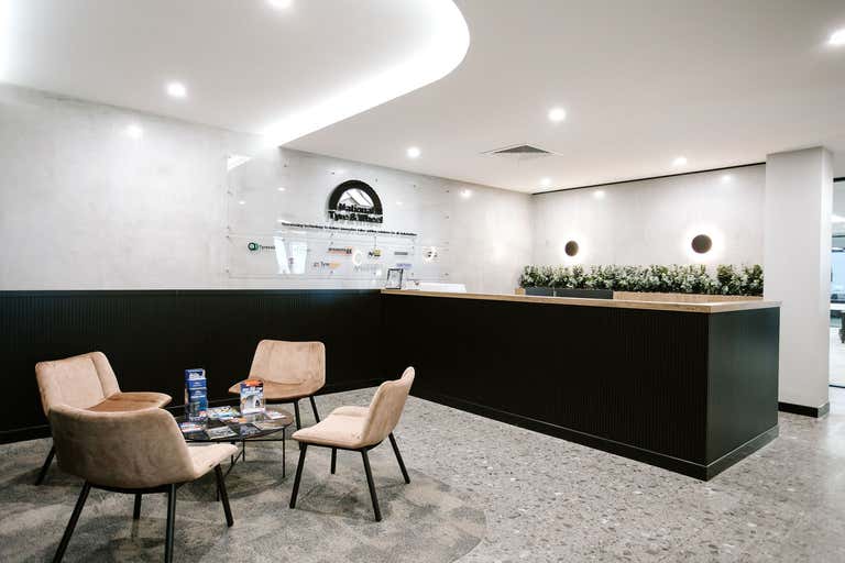 385 Macarthur Avenue Hamilton QLD 4007 - Image 2