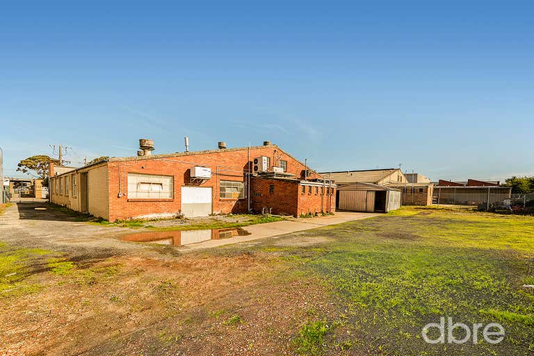 33 Levanswell Road Moorabbin VIC 3189 - Image 2