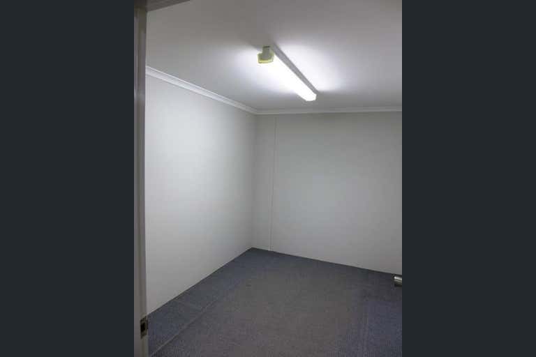 Unit 4, 22 Cohn Street Carlisle WA 6101 - Image 4