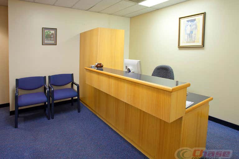 Need a suite with 2 car parks within minutes of hospitals and CBD?, Watkins Medical Centre, 343/225 Wickham Terrace Spring Hill QLD 4000 - Image 3