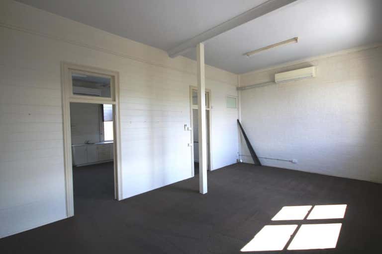 Suite 2, 54 William Street Rockhampton City QLD 4700 - Image 4