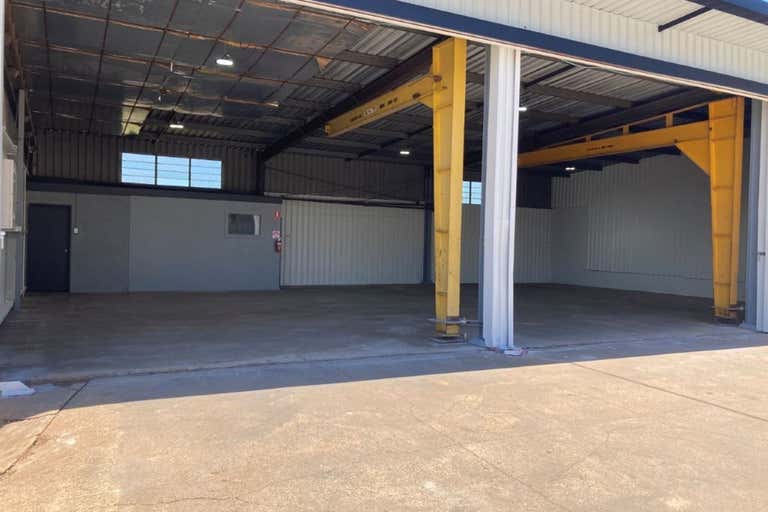 72 Vanity St Rockville QLD 4350 - Image 3