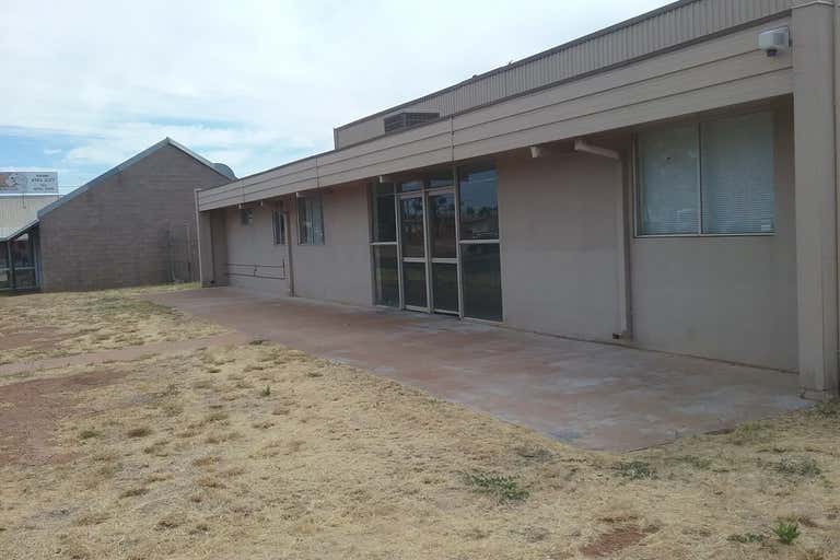 23-25 Commercial Rd Mount Isa QLD 4825 - Image 1