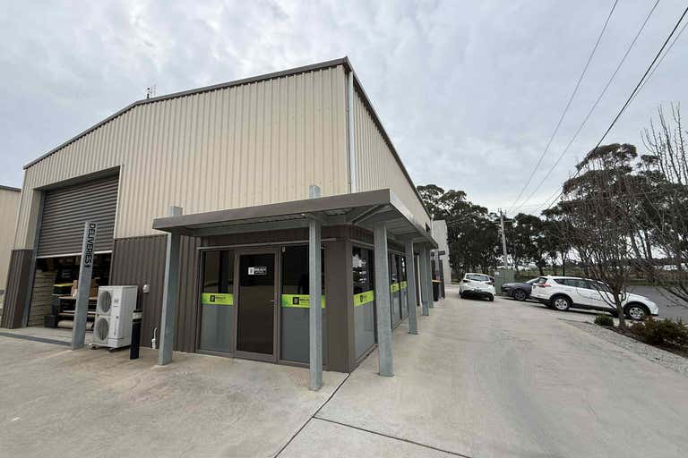 Unit, 1/4 Schoder Street Strathdale VIC 3550 - Image 1
