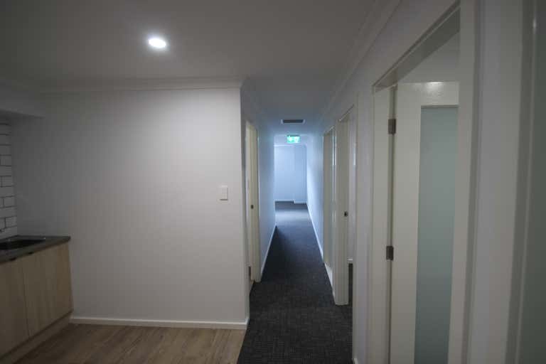 Upstairs 3/46 Montague Street North Wollongong NSW 2500 - Image 1