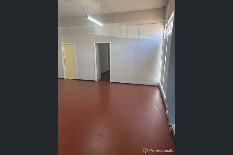 9/16 Dellamarta Road Wangara WA 6065 - Image 4