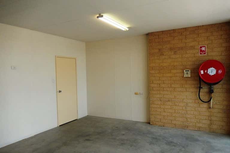 Unit 3, 261 Star Street Welshpool WA 6106 - Image 2