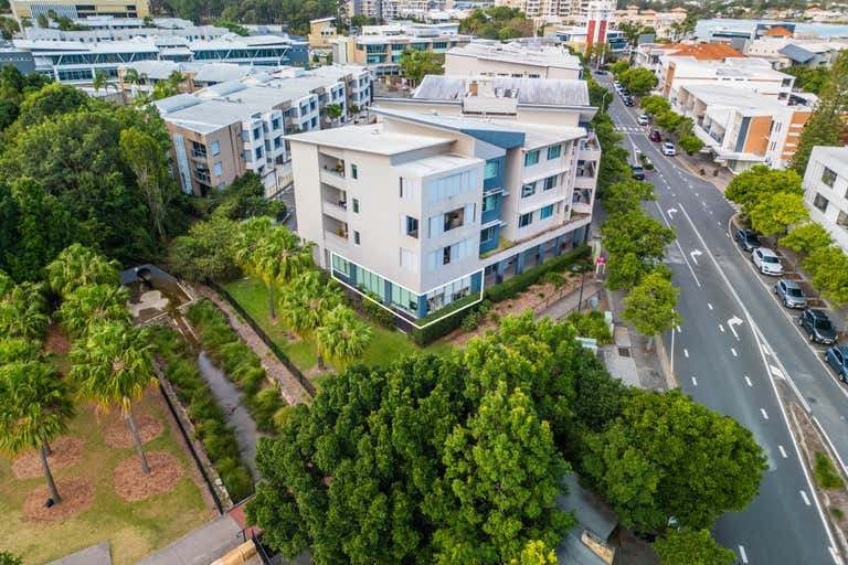 1 & 15, 220 Varsity Parade Varsity Lakes QLD 4227 - Image 1