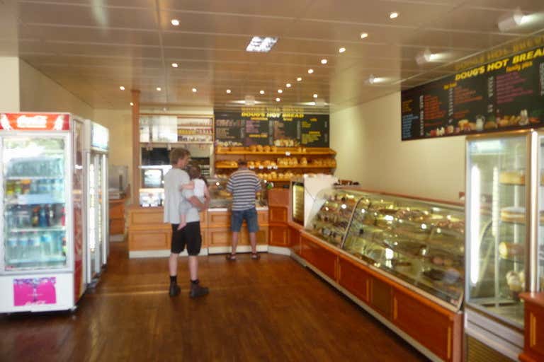 Seymour Shopping Centre - Doug's Bakery & Coffee, Lots 1 & 2 113-115 Anzac Avenue Seymour VIC 3660 - Image 3