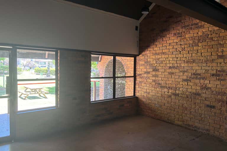 8 & 9, 18 Middle Street Cleveland QLD 4163 - Image 2