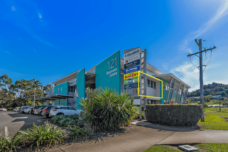 9/121 Shute Harbour Road Cannonvale QLD 4802 - Image 1