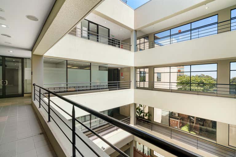 209/22 St Kilda Road St Kilda VIC 3182 - Image 3