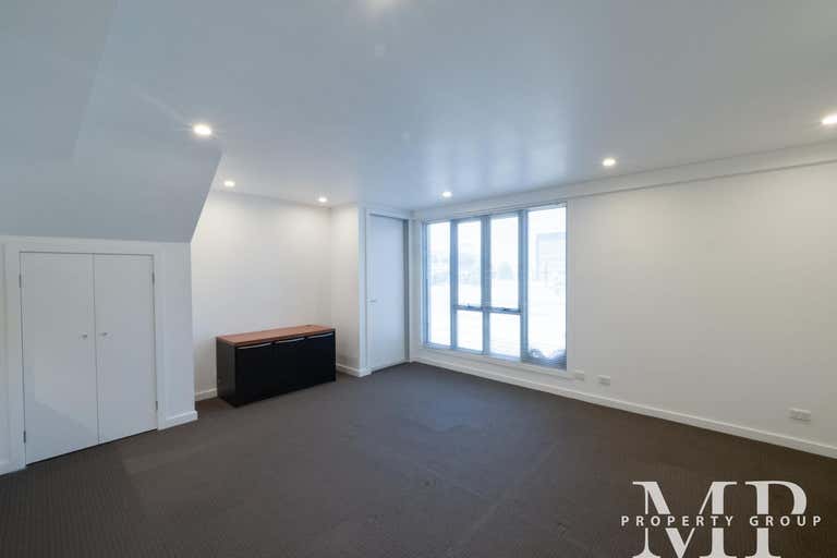 4/15 Carbine Way Mornington VIC 3931 - Image 4