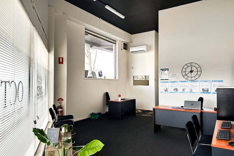 1/108-120 Young Street Frankston VIC 3199 - Image 4