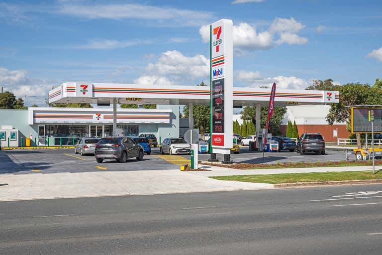 7-Eleven, 342 Urana Road Lavington NSW 2641 - Image 2