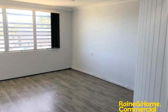 6A/9 Frinton Street Southport QLD 4215 - Image 1