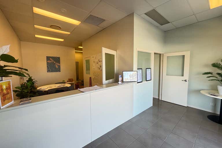 10/2-8 Blundell Boulevard Tweed Heads South NSW 2486 - Image 3