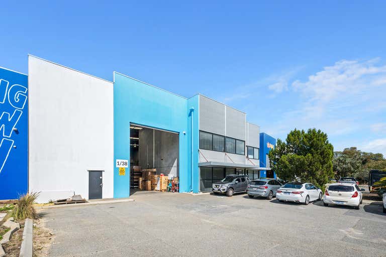 1/38 Discovery Drive Bibra Lake WA 6163 - Image 1