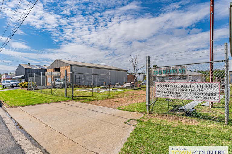 258 Mann Street Armidale NSW 2350 - Image 1