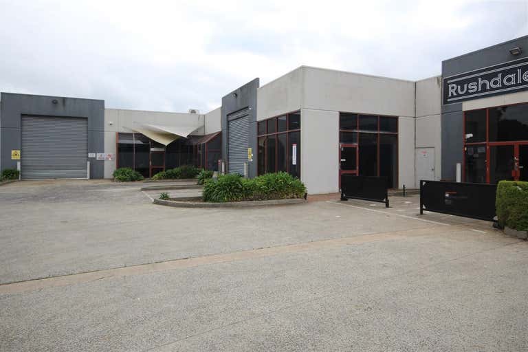 2/70 Rushdale Knoxfield VIC 3180 - Image 2