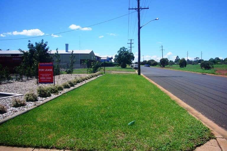 2/44 Mountbatten Drive Dubbo NSW 2830 - Image 3