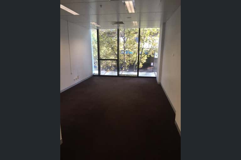 109/757 Bourke Street Docklands VIC 3008 - Image 2