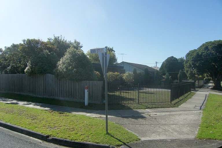 63 Wallace Street Beaconsfield VIC 3807 - Image 2