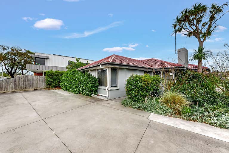 2 George Street Beaconsfield VIC 3807 - Image 2