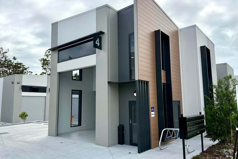 4/10 Naves Drive Coomera QLD 4209 - Image 2