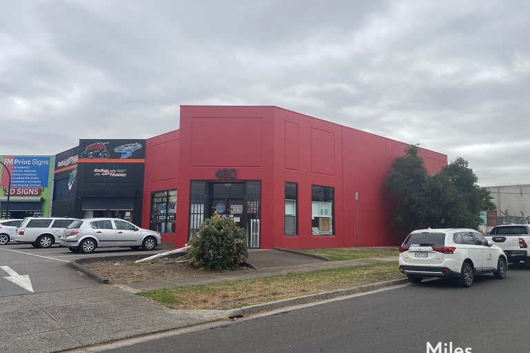 4/490 Mahoneys Road Campbellfield VIC 3061 - Image 2