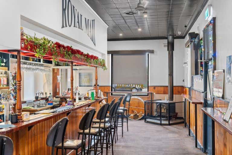 Royal Mail Hotel, 290 Albert Street Sebastopol VIC 3356 - Image 4